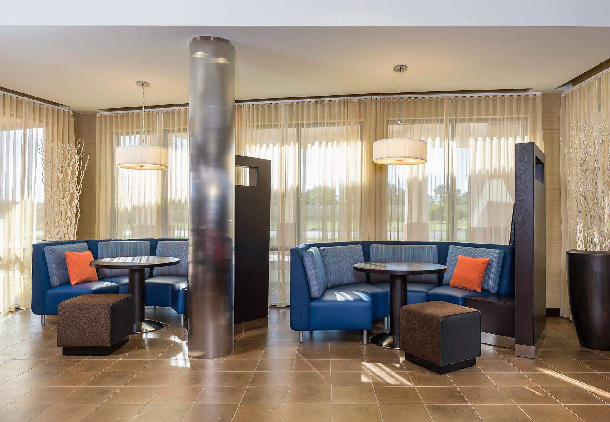 Courtyard By Marriott Kalamazoo Portage Exteriör bild